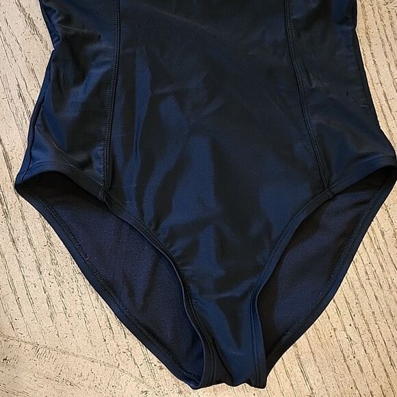 Black one piece swimsuit size S never worn only tried on brand new condition - Picture 3 of 11